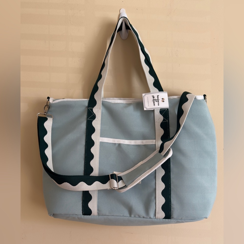 NWT‎ Business & Pleasure Co. The Holiday Cooler Tote Bag - Rivie Green - Picture 5 of 10